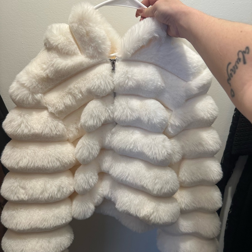 Elegant White Faux Fur Jacket